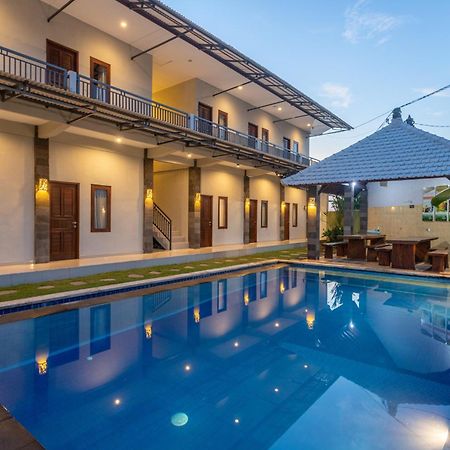Cempaka Mas Guest House Canggu Buitenkant foto