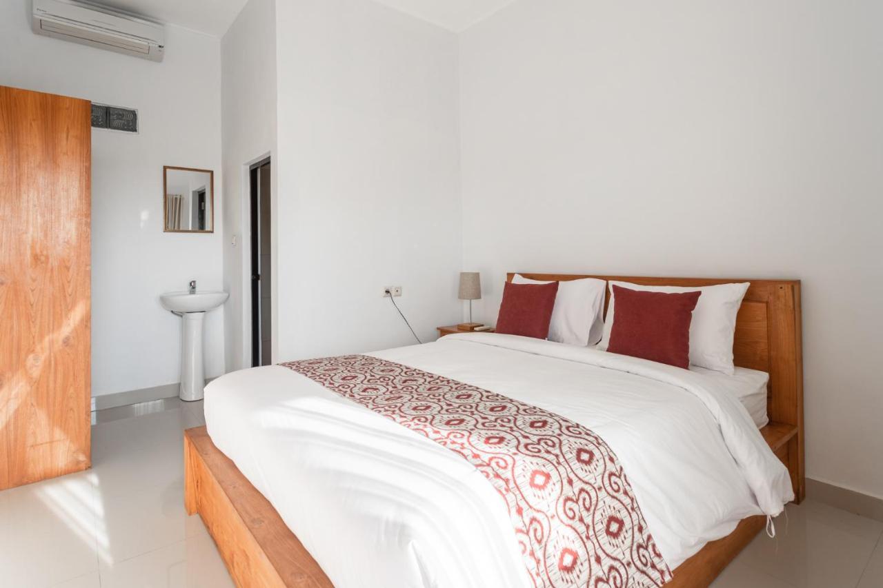 Cempaka Mas Guest House Canggu Buitenkant foto