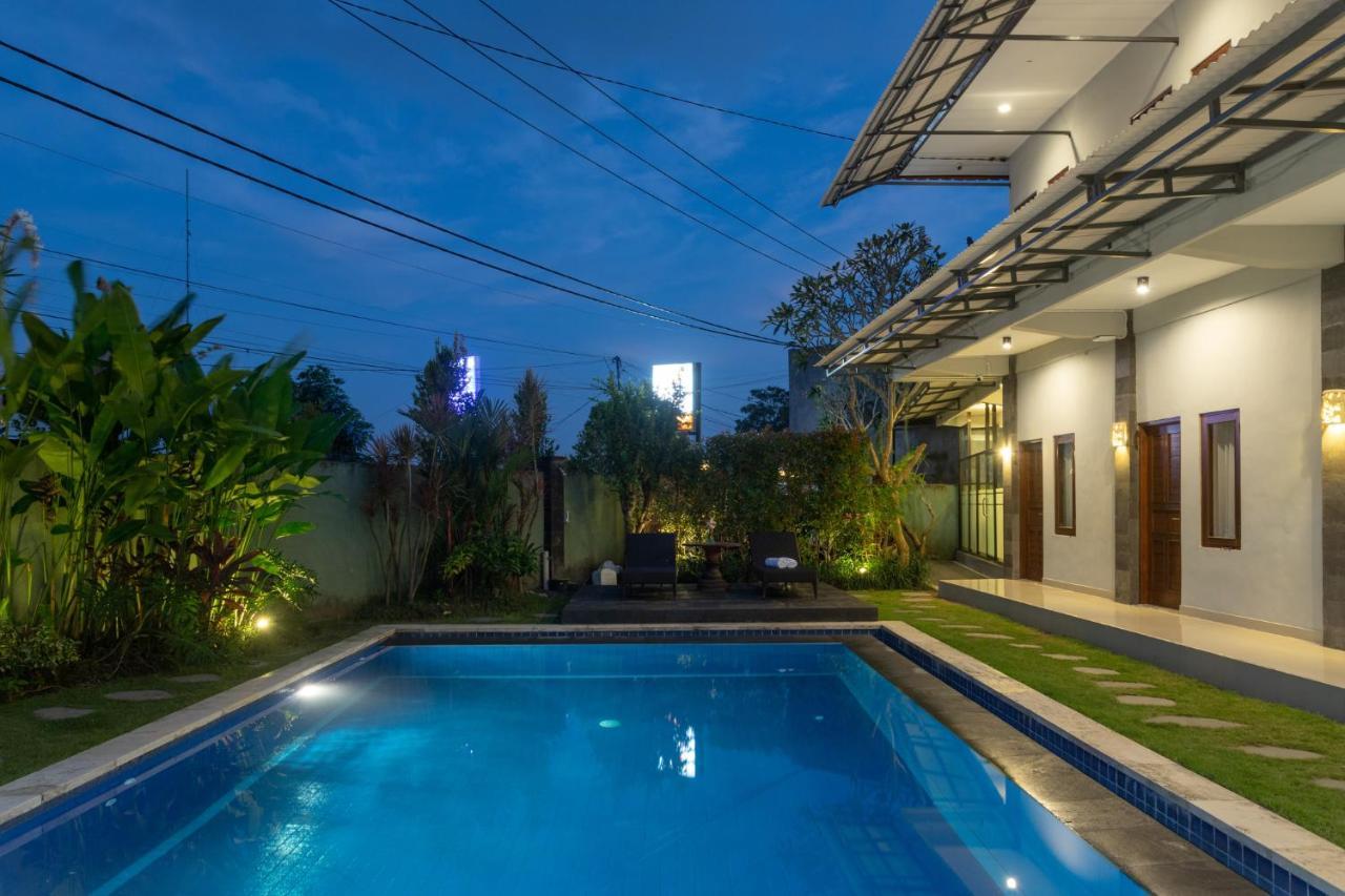 Cempaka Mas Guest House Canggu Buitenkant foto