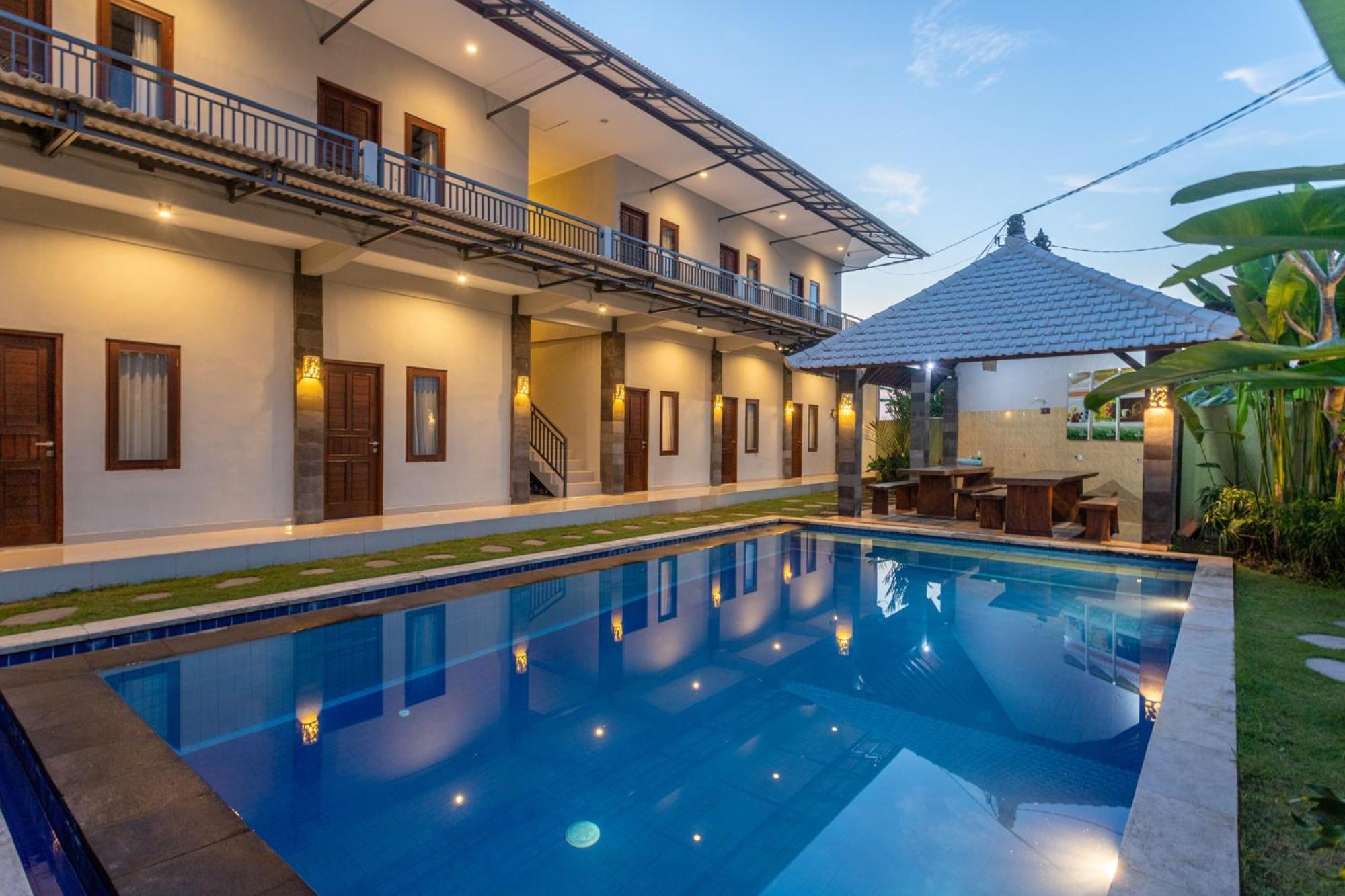 Cempaka Mas Guest House Canggu Buitenkant foto